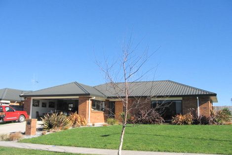 Photo of property in 21 Lavenham Place, Rototuna North, Hamilton, 3210