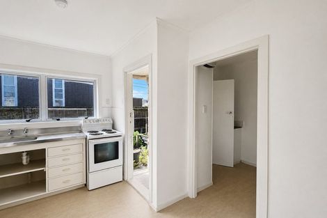 Photo of property in 5/42 Clevedon Road, Papakura, 2110