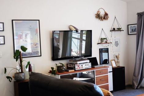 Photo of property in 40 Cunningham Terrace, Lyttelton, 8082