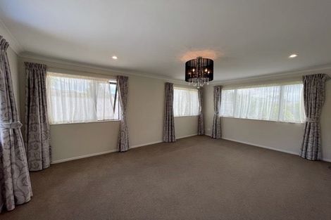 Photo of property in 236a Whitney Street, Blockhouse Bay, Auckland, 0600