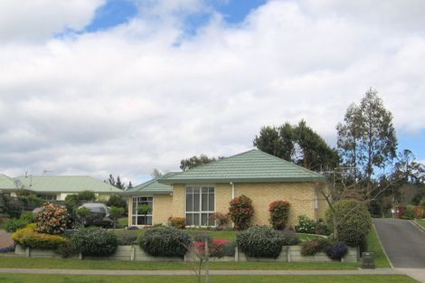 Photo of property in 62 Balmoral Drive, Hilltop, Taupo, 3330
