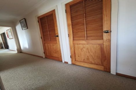 Photo of property in 219 Cambridge Terrace, Naenae, Lower Hutt, 5011