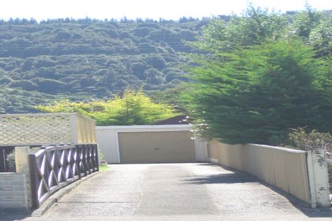 Photo of property in 2/17 Oak Street, Ebdentown, Upper Hutt, 5018