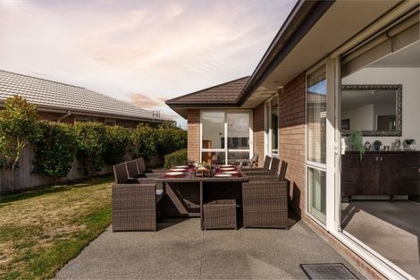 Photo of property in 27 Carradale Avenue, Broomfield, Christchurch, 8042