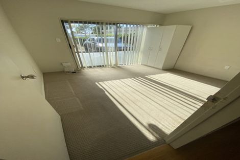 Photo of property in 14 Duncan Avenue, Te Atatu South, Auckland, 0610