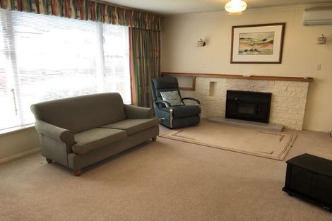 Photo of property in 337 George Street, Stokes Valley, Lower Hutt, 5019