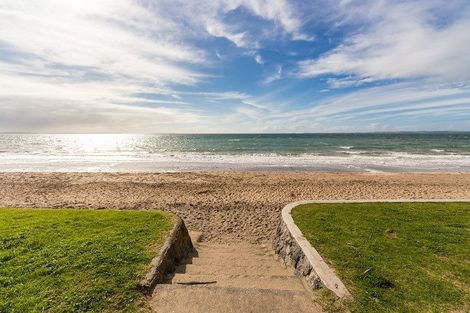 Photo of property in 1/246 Beach Road, Campbells Bay, Auckland, 0630