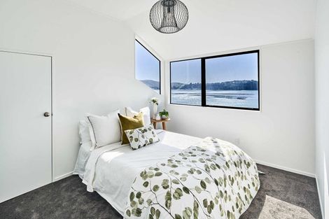 Photo of property in 93 Seaview Road, Paremata, Porirua, 5024