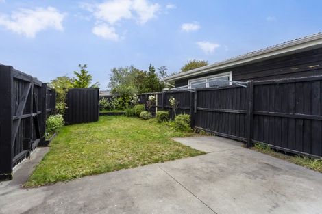 Photo of property in 2/274 Burwood Road, Burwood, Christchurch, 8083