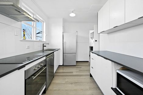 Photo of property in 4 Denz Street, Maeroa, Hamilton, 3200