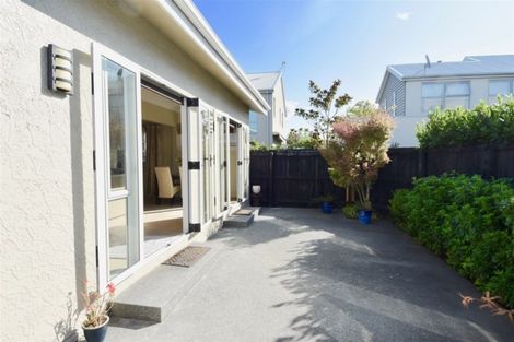 Photo of property in 129 Innes Road, St Albans, Christchurch, 8052