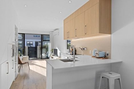 Photo of property in 4/445 Hibiscus Coast Highway, Orewa, 0931