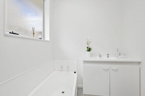 Photo of property in 9 Laura Kent Place, Woolston, Christchurch, 8023