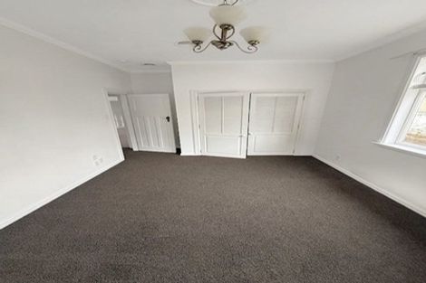 Photo of property in 22 Riddlers Crescent, Petone, Lower Hutt, 5012