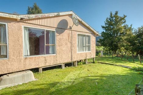 Photo of property in 317 Poerua Valley Road, Harihari, 7884