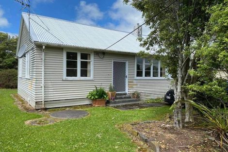 Photo of property in 16 Egmont Street, Kaponga, Hawera, 4679