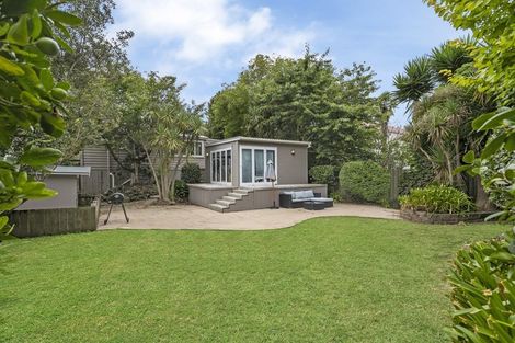 Photo of property in 2 Leslie Avenue, Sandringham, Auckland, 1025