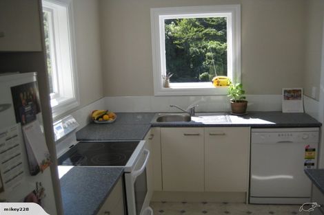 Photo of property in 26 Northland Road, Northland, Wellington, 6012