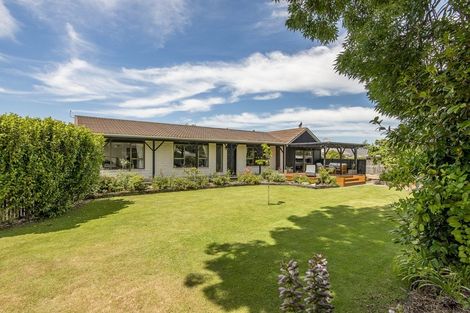 Photo of property in 11 Torlesse Crescent, Darfield, 7510