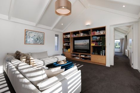Photo of property in 210 Oceanbeach Road, Mount Maunganui, 3116