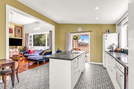 Photo of property in 12 Harris Street, Waitara, 4320