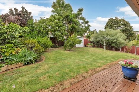 Photo of property in 15 Tarewa Road, Morningside, Whangarei, 0110