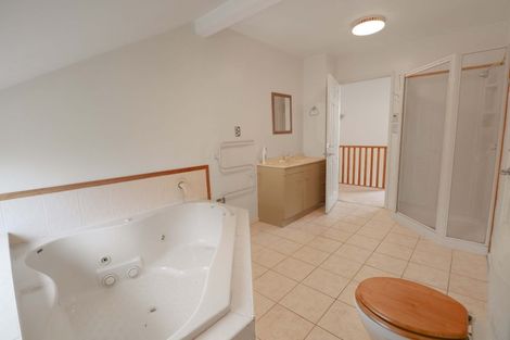 Photo of property in 12a Imran Terrace, Khandallah, Wellington, 6035