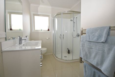 Photo of property in 3a Madison Street, Carterton, 5713