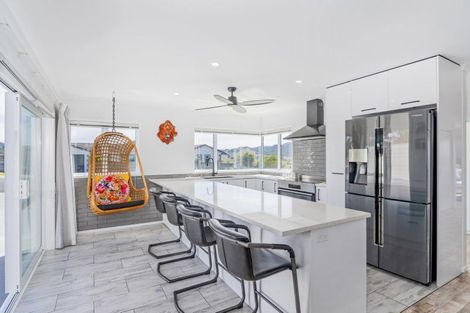 Photo of property in 105 Centennial Drive, Whitianga, 3510