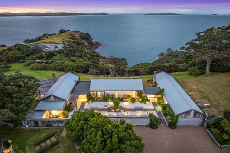 Photo of property in 155 Nick Johnstone Drive, Waiheke Island, 1971