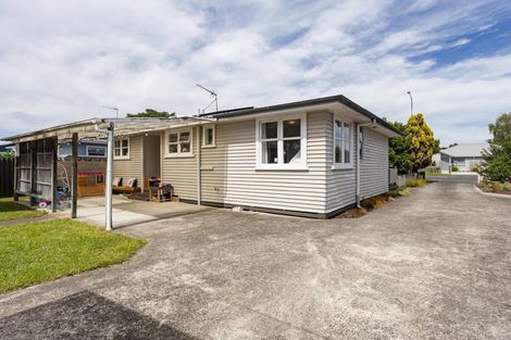 Photo of property in 22 Walsh Street, Forest Lake, Hamilton, 3200