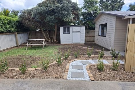 Photo of property in 7 Sullivan Avenue, Mangere Bridge, Auckland, 2022