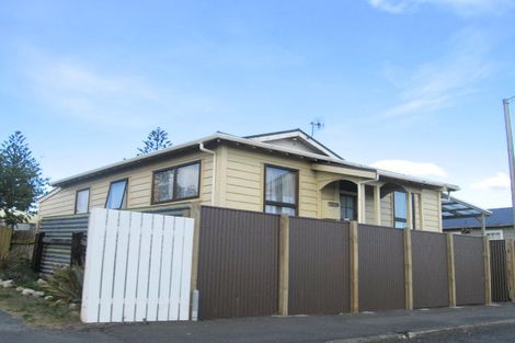 Photo of property in 128 Te Awa Avenue, Te Awa, Napier, 4110