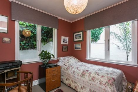 Photo of property in 16 Spencer Road, Hospital Hill, Napier, 4110