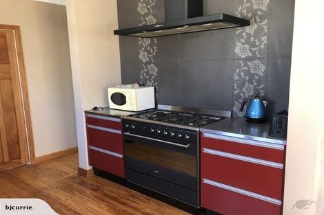 Photo of property in 32 Hardie Street, Hokowhitu, Palmerston North, 4410