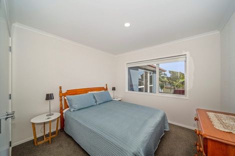 Photo of property in 53 Links Drive, Waiwhakaiho, New Plymouth, 4312