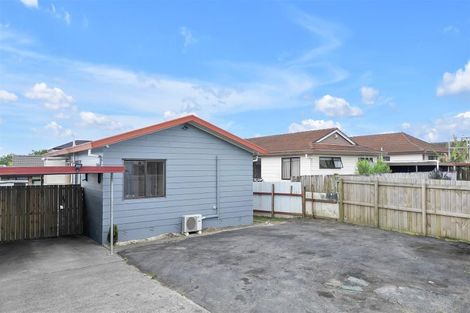 Photo of property in 2/24 Norrie Smith Avenue, Flat Bush, Auckland, 2023