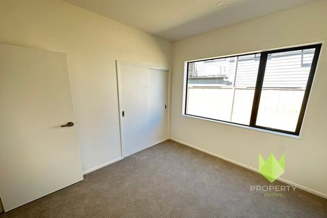 Photo of property in 20b Crestview Rise, Papakura, 2110