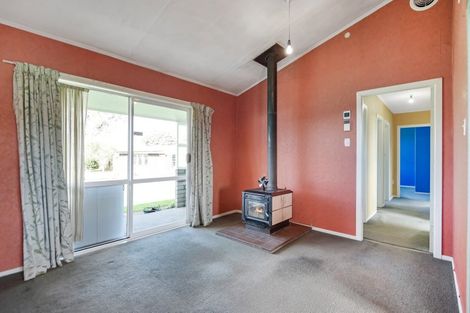 Photo of property in 28 Suther Street, Waverley, 4510