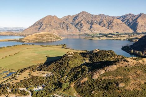 Photo of property in 16 Emerald Bluffs Lane, Glendhu Bay, Wanaka, 9382