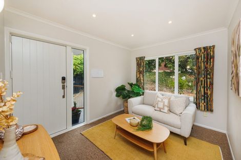 Photo of property in 221b Victoria Avenue, Hokowhitu, Palmerston North, 4410