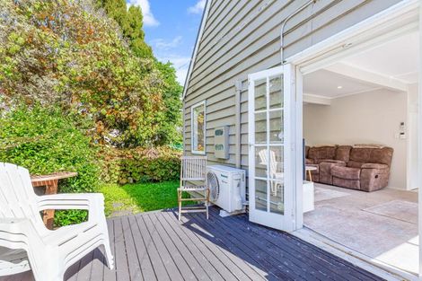 Photo of property in 2/32 Moana Avenue, Onehunga, Auckland, 1061