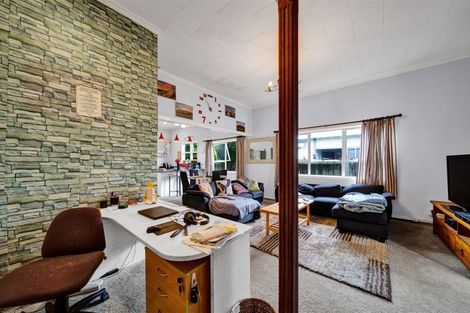 Photo of property in 79 Puriri Street, Hawera, 4610