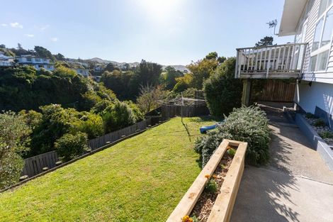Photo of property in 15 Silverbirch Grove, Churton Park, Wellington, 6037