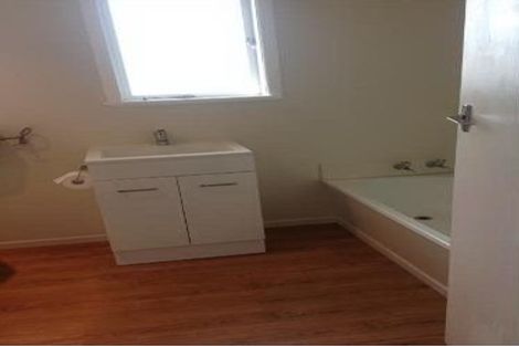 Photo of property in 2 View Street, Maungaturoto, 0520