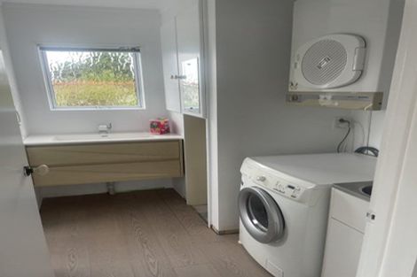 Photo of property in 3 Stott Avenue, Birkdale, Auckland, 0626