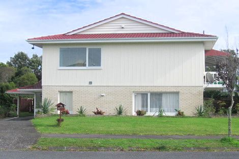 Photo of property in 12 Treeway, Sunnyhills, Auckland, 2010