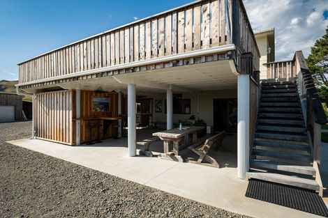 Photo of property in 20 Rangiuia Road, Tolaga Bay, 4077