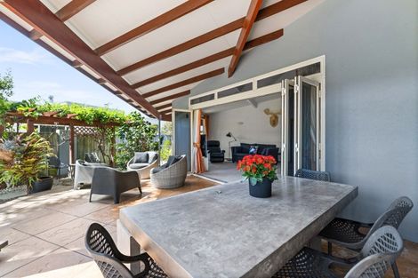 Photo of property in 207 Avenue Road, Greenmeadows, Napier, 4112