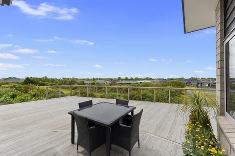 Photo of property in 32 Magellan Rise, Flagstaff, Hamilton, 3210